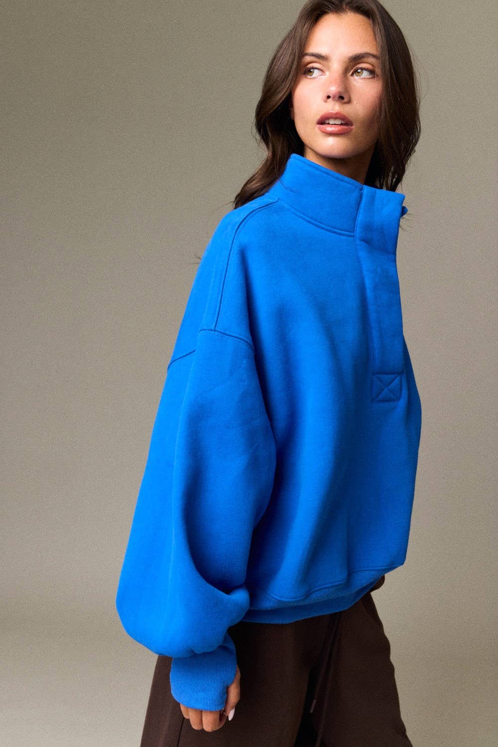 PT18729 - High Collar Half Button-Up Relaxed Fit Pullover: Red / S-M-L (2-2-2)