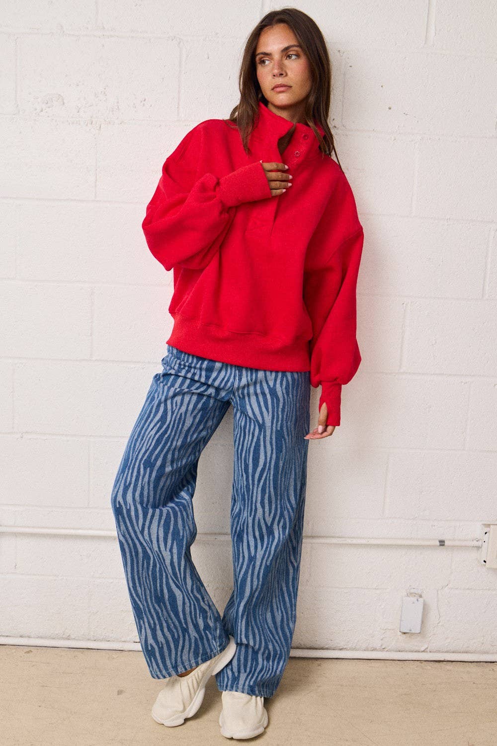 PT18729 - High Collar Half Button-Up Relaxed Fit Pullover: Red / S-M-L (2-2-2)
