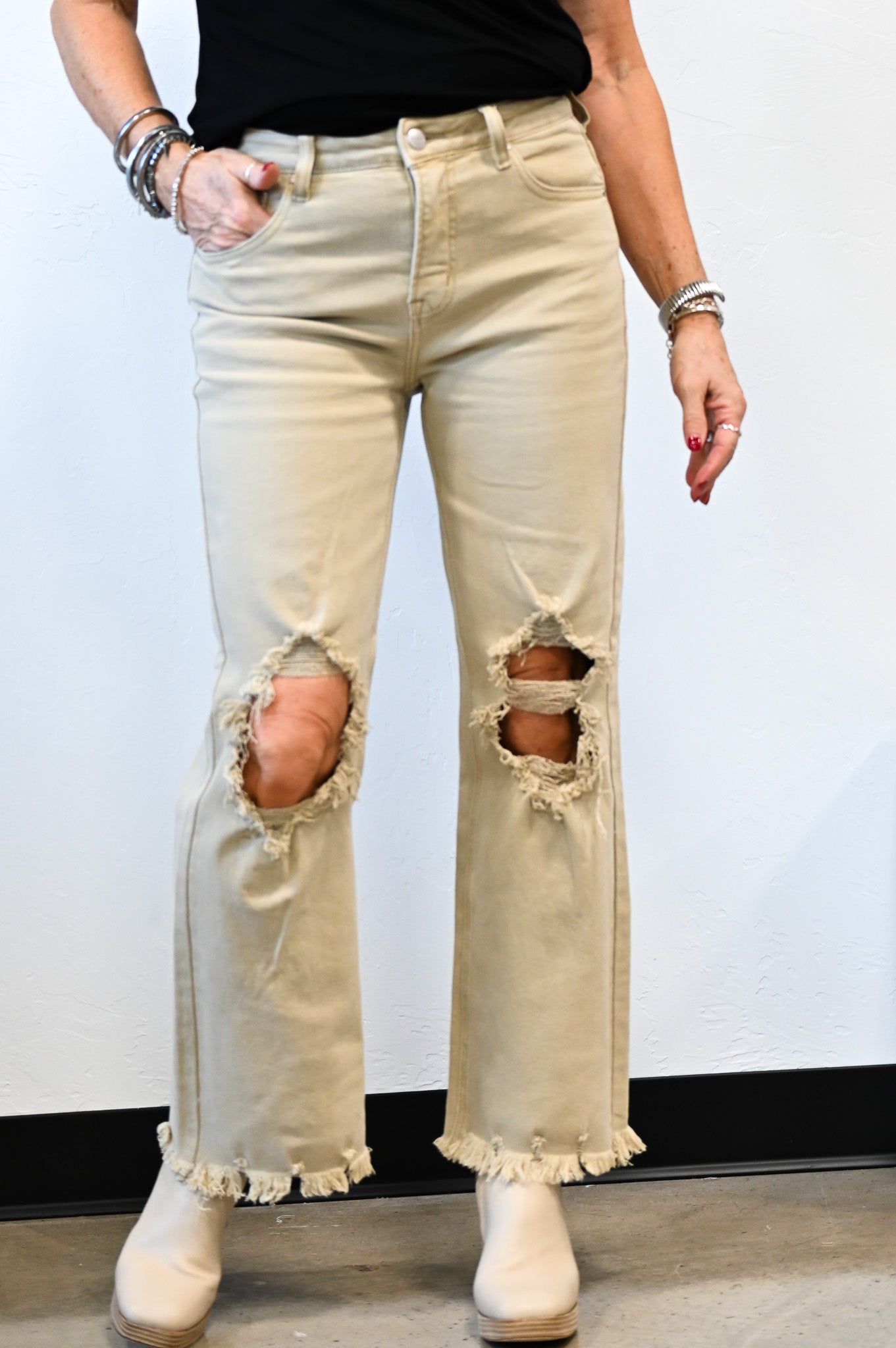 Vanessa Risen Jeans - Friends Market Boutique