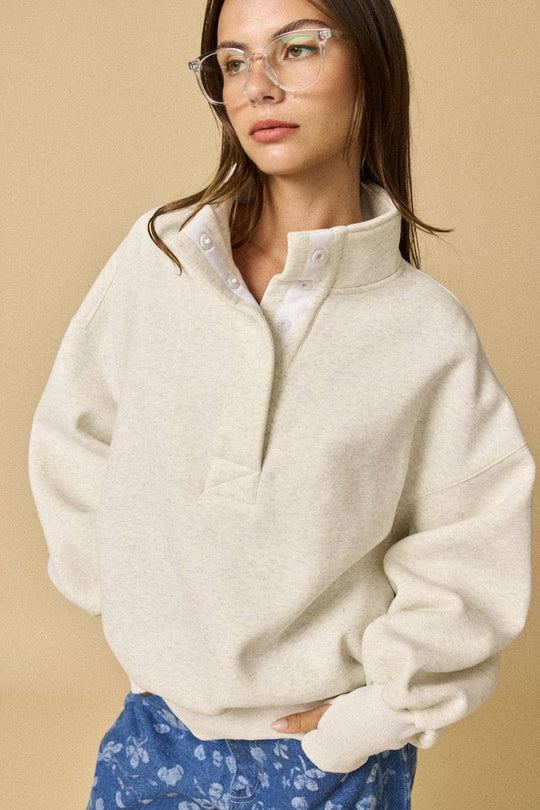 PT18729 - High Collar Half Button-Up Relaxed Fit Pullover: Red / S-M-L (2-2-2)
